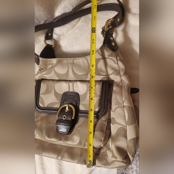 Coach Signature Bag - Picture 9 of 9